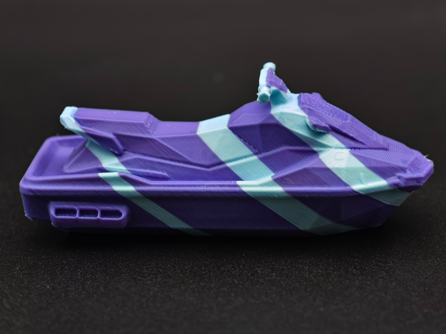 Color Motor Bot Cool Dual‑Color Motorboat - 巡洋舰 | Nexprint: Free 3D Model Downloads