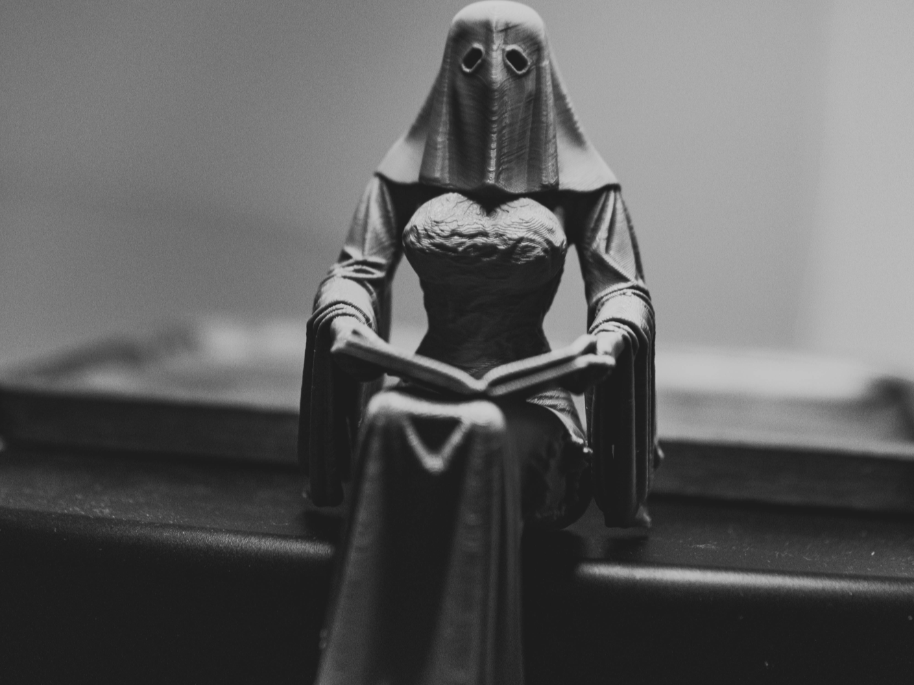 Ethereal Ghost Reader - theLightning | Nexprint: Free 3D Model Downloads