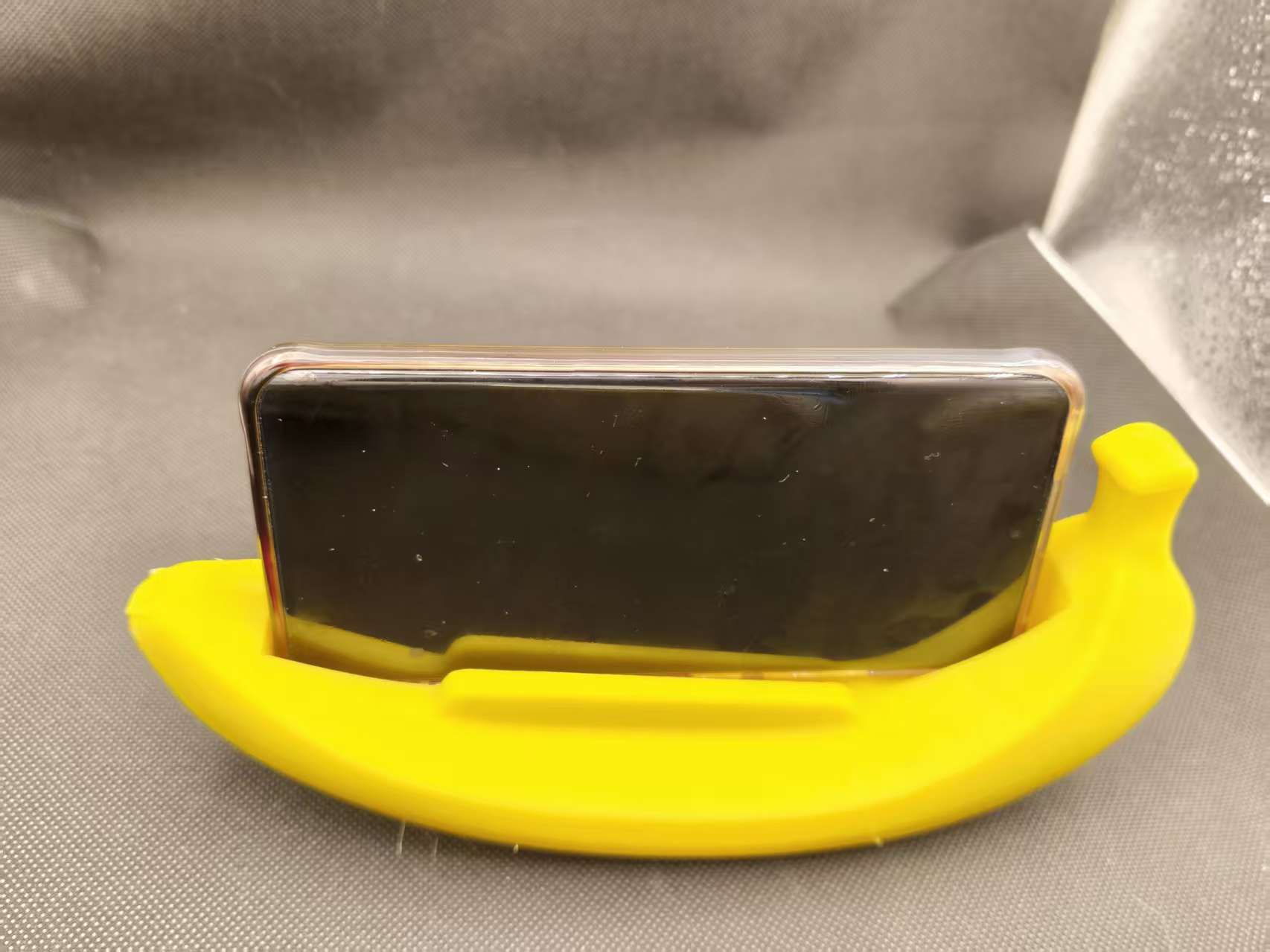 Big Banana Phone Holder - 汐宇 | Nexprint: Free 3D Model Downloads