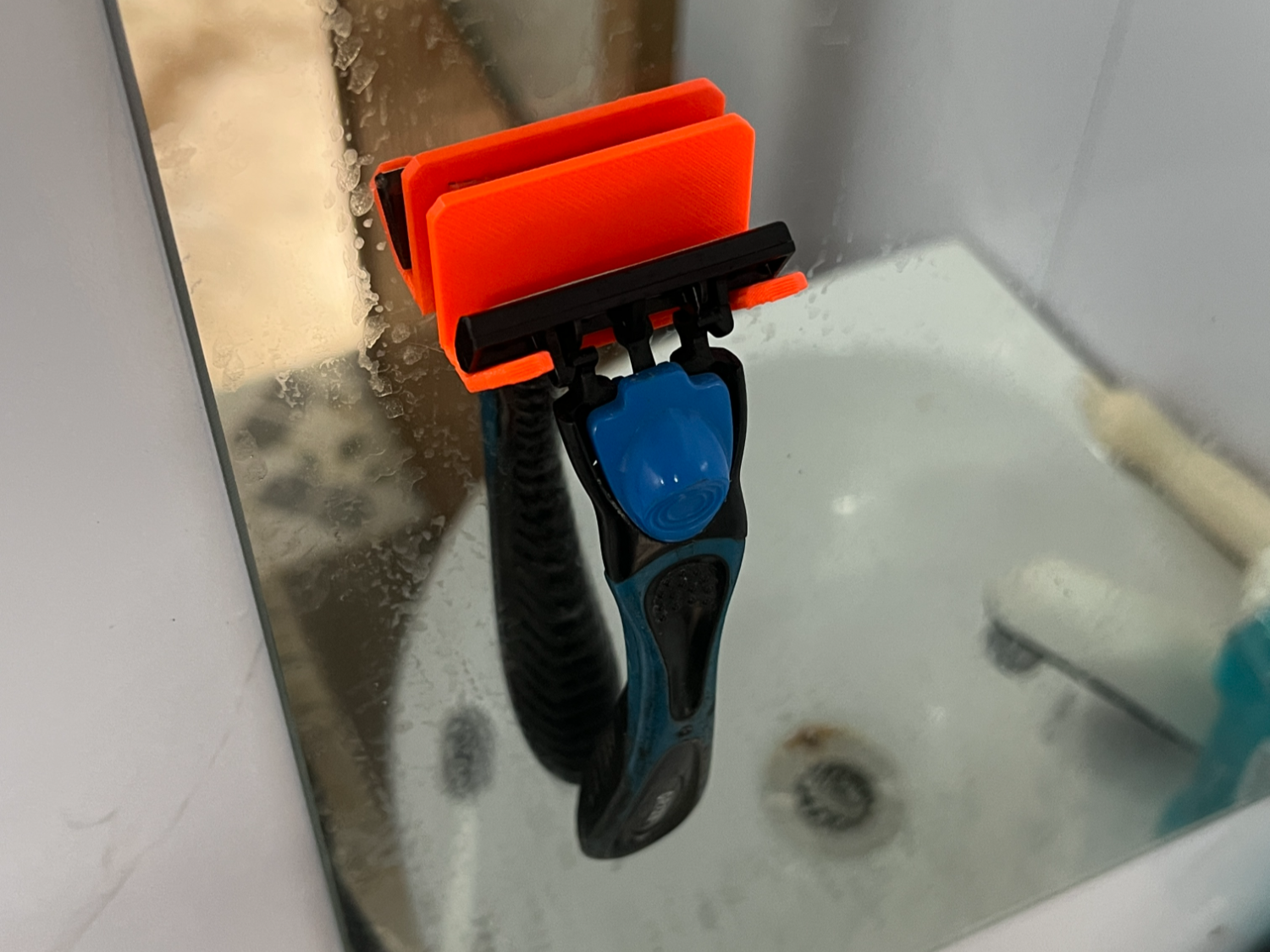 mirror mount razor holder - iLoveDecor | Nexprint: Free 3D Model Downloads